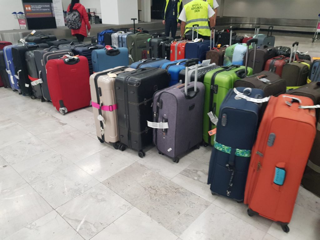 Business travel tips - baggage claim